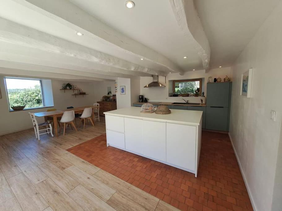 Grande Maison De Famille A La Campagne - 10mn De La Holiday home *